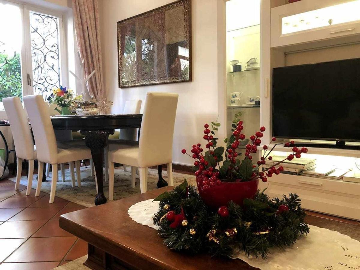 Elegante Villa Lu Centro Citta Con Parcheggio Cagliari Kültér fotó