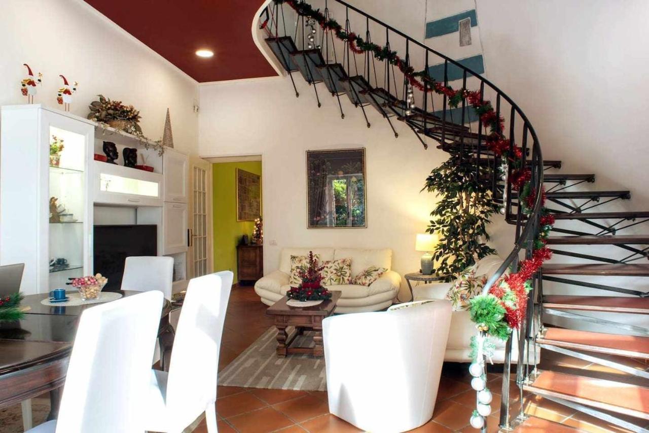 Elegante Villa Lu Centro Citta Con Parcheggio Cagliari Kültér fotó