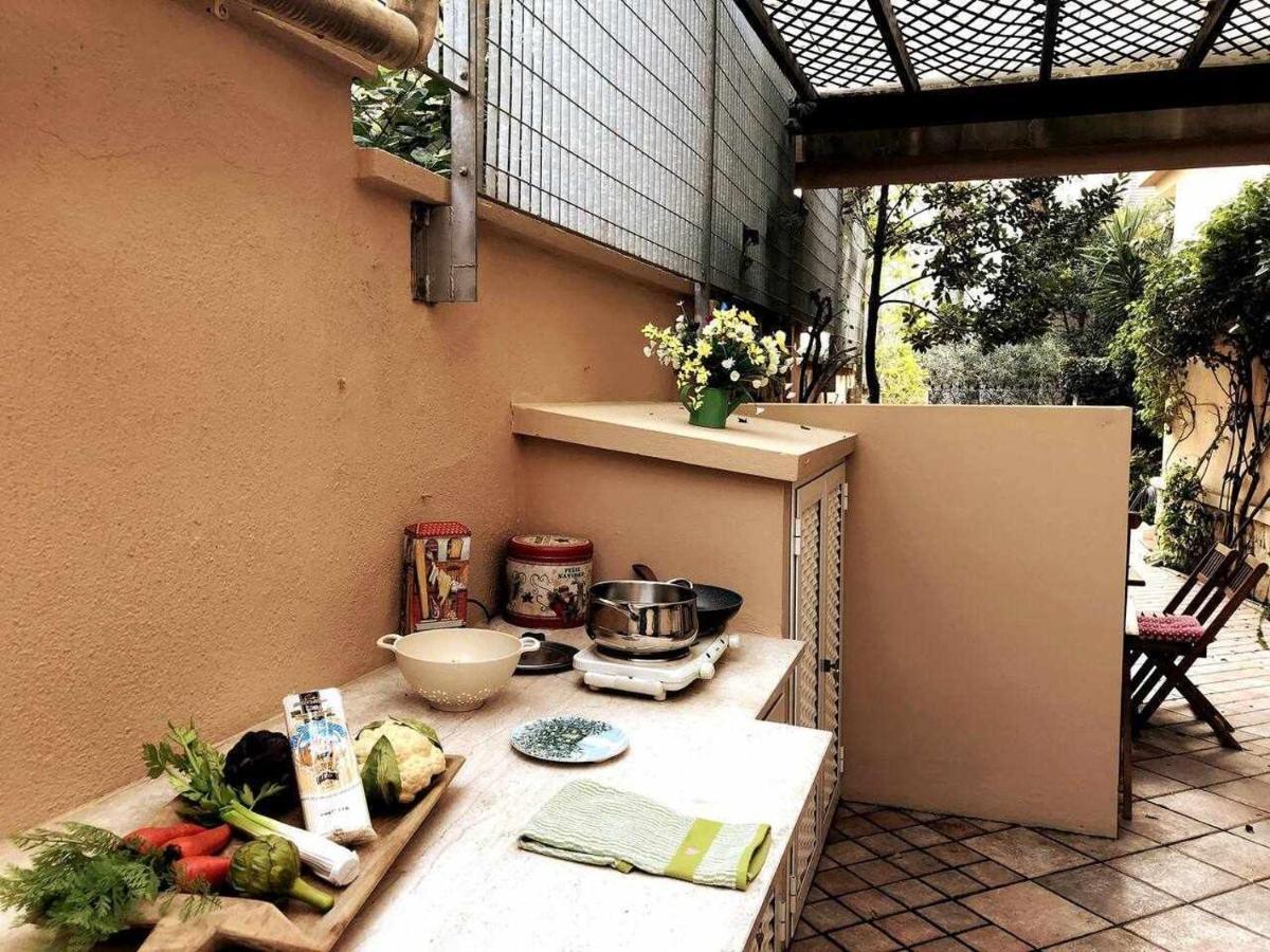 Elegante Villa Lu Centro Citta Con Parcheggio Cagliari Kültér fotó